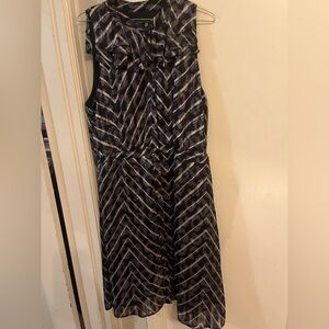 Sleeveless navy, grey and white Banana Republic size 14 dress with ruffle detail